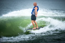 Broadcast Wakesurf Board 2026<Hyperlite