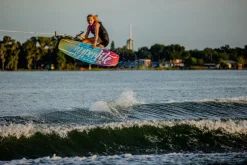 2025 Divine Jr. Wakeboard<Hyperlite Clearance