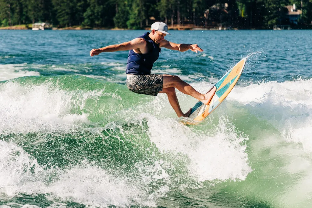 El Guapo Wakesurf Board 2026<Liquid Force Hot