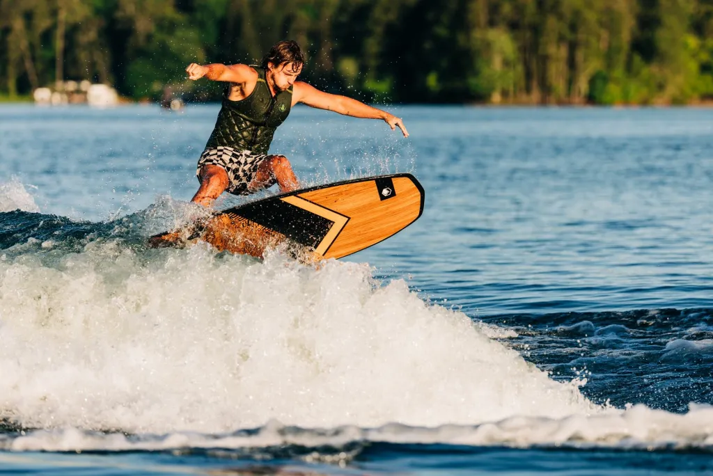 2025 Pod Wakesurf Board<Liquid Force Hot