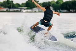 2023 Sting LTD Wakesurf Board<Liquid Force Outlet