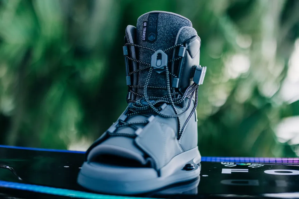 2025 Transit 6R Bindings<Liquid Force Hot