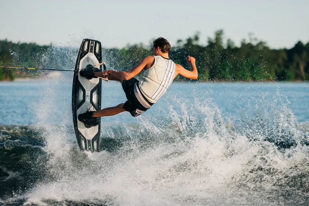 2024 Unity Aero Wakeboard<Liquid Force Sale