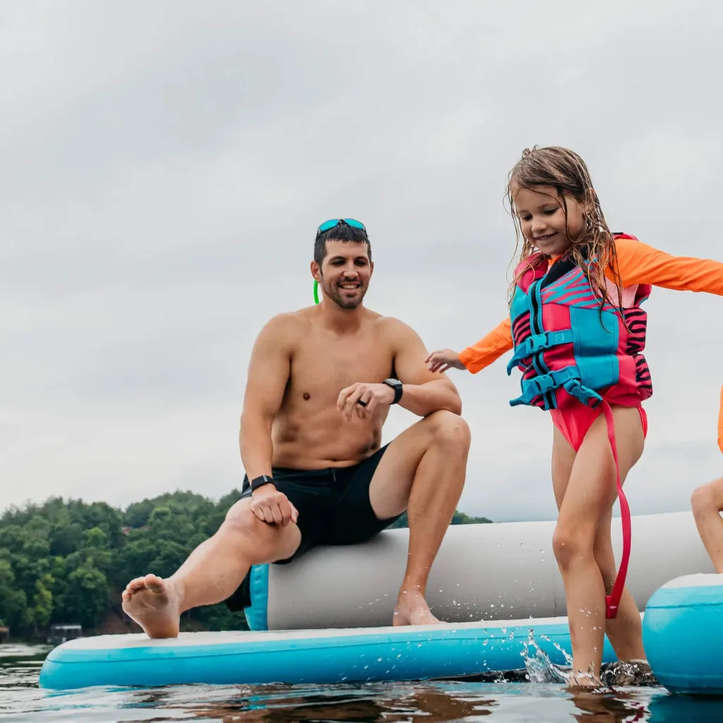 Reef Lite Lounge Inflatable Water Mat (6.5' x11.5' x 6')<MISSION Discount