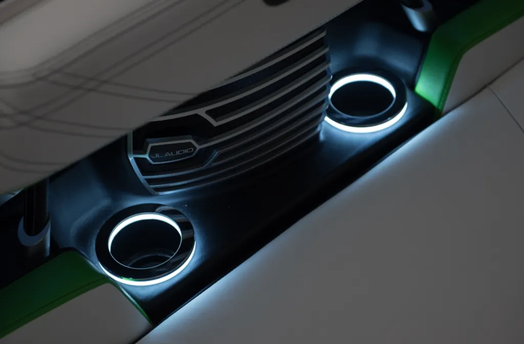 LED Cup Holder- White - 160384<Nautique