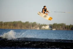 2023 Rise Wakeboard | Halo Bindings<Ronix New